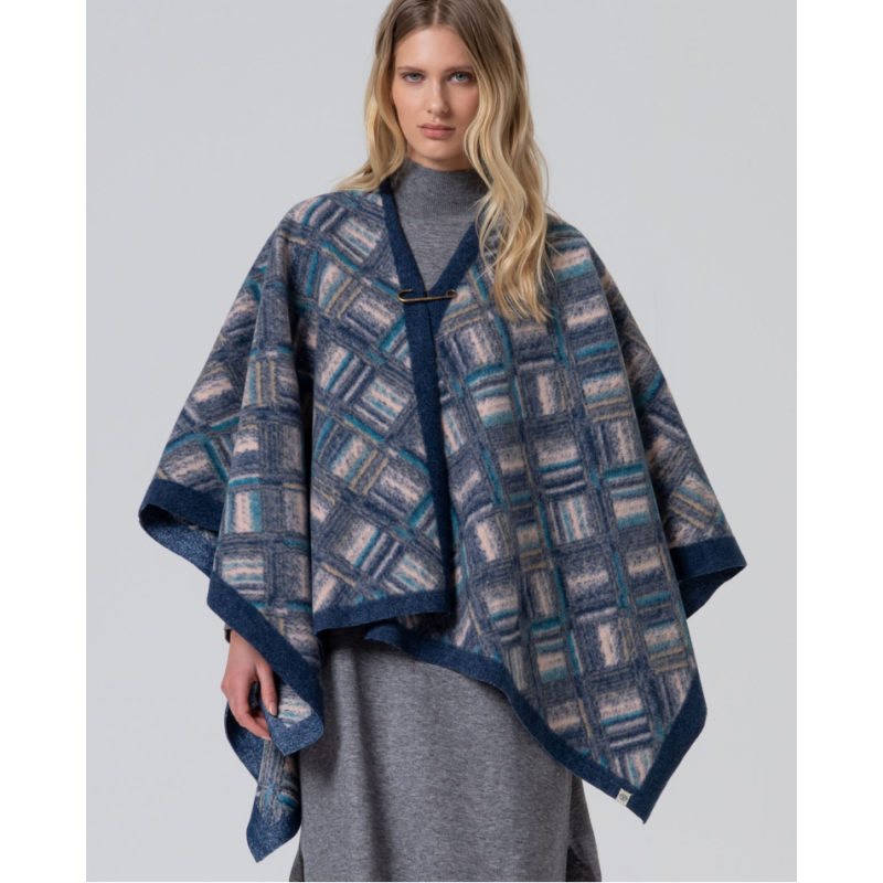 PONCHO Lara